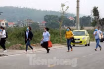 Công nhân tháo chạy vì công ty ở Hải Dương bị phát hiện cho "làm chui"