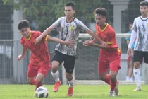 Thầy trò Hoàng Anh Tuấn tập huấn UAE, quyết giành vé chơi World Cup