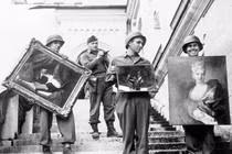 Ảnh độc quân Đồng minh thu hồi “kho báu” của Đức quốc xã 