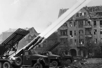 Mổ xẻ giàn pháo phản lực Liên Xô khiến Đức quốc xã “chết khiếp"