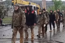 Binh sĩ Ukraine cuối cùng ra hàng, Nga kiểm soát hoàn toàn ‘pháo đài’ Azovstal