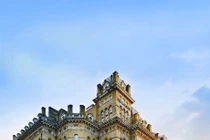 Chuyện kỳ bí khó giải xảy ra ở khách sạn nổi tiếng London