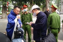 Hà Nội đề xuất phạt “nguội” người không đeo khẩu trang nơi công cộng