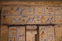 Mở mộ cổ, sững người phát hiện cánh cửa sang “thế giới bên kia“