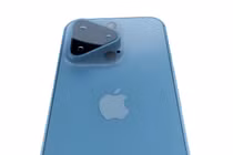 Lộ thiết kế kỳ quặc cụm camera sau của iPhone 16 Pro