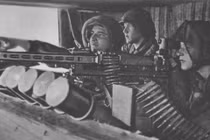 Đáng sợ vũ khí “chiếc cưa xương” khét tiếng một thời của Hitler