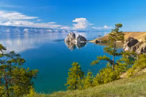 Truyền thuyết về con rồng ẩn náu ở hồ nước sâu nhất thế giới