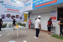 Những việc làm đẫm tình người trong đại dịch Covid-19