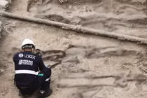 Phát hiện 42 thi hài cổ xưa, chuyên gia lập tức giải mã 