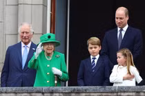 Những quy tắc “bất di bất dịch” của Hoàng gia Anh