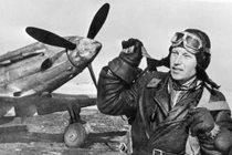 Phi công chiến đấu nổi tiếng nhất Liên Xô khiến phát xít run sợ 