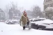 “Bão tuyết quái vật” ở Mỹ nguy hiểm sao khiến 37 người thiệt mạng? 