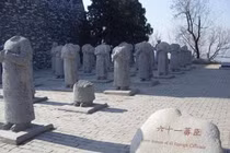 Bí ẩn không lời giải tượng đá cụt đầu tại lăng Võ Tắc Thiên