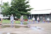 Tụ tập ở quán nước, 11 người bị đề nghị xử phạt 165 triệu đồng