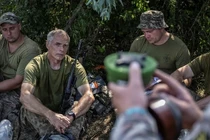 Rà phá bom mìn - công việc nguy hiểm nhất giữa xung đột Nga - Ukraine