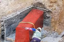 Đào móng nhà phát hiện quan tài cổ, lộ bí mật gây choáng 