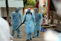 Hà Nội cách ly, khoanh vùng, dập "từng đốm nhỏ" ứng phó đại dịch COVID -19