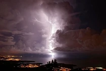 Giật mình dòng sông bị “trời phạt” nhiều đêm, chuyên gia khó giải 