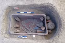 Bí ẩn gần 100 hài cốt Ai Cập chôn trong quan tài đất sét