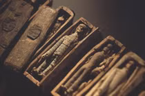 Phát hiện 17 xác ướp tí hon kỳ dị, chuyên gia cực bối rối 