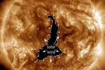 “Hố đen” gấp 60 lần Trái Đất nhắm thẳng địa cầu, chuyện gì xảy ra? 