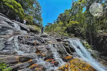 Trekking khám phá thác Đỗ Quyên nằm giữa Vườn quốc gia Bạch Mã