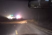 Sạt lở trên đèo Khánh Lê, quốc lộ nối Đà Lạt - Nha Trang ách tắc nhiều giờ