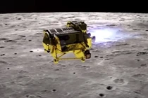 Vì sao tàu vũ trụ Nhật Bản bất ngờ “sống lại” trên Mặt trăng? 