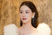 Đời thường trẻ trung, gợi cảm của Minh Thu “Nơi giấc mơ tìm về"