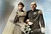 Bí mật ngỡ ngàng về nữ điệp viên hai mang quyến rũ nhất TG