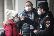 Hé lộ thuyết âm mưu gây sốc về đại dịch virus corona