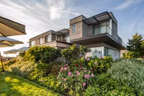 Ngôi làng “hot” nhất thế giới, hàng xóm toàn người giàu, quyền lực