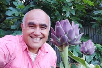 Cuộc sống yên bình của người đàn ông trong ngôi nhà nhỏ