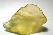 Viên đá lạ ẩn giấu thứ chưa từng thấy, thách thức giới khoa học