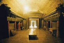 Khai quật mộ cổ nhà Chu, chuyên gia “rớt nước mắt” trước cảnh tượng này...