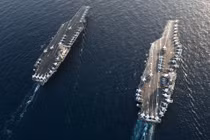 Mỹ điều cùng lúc 2 tàu sân bay tới Trung Đông, chuyện gì đang xảy ra?