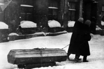 Nhìn lại chuỗi ngày “địa ngục” trong cuộc bao vây Leningrad đẫm máu nhất lịch sử