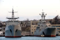 Xót xa dàn tàu chiến Ukraine ở Sevastopol: Bị "bỏ xó" vì Nga không thèm dùng!