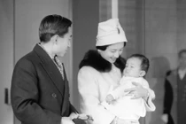 Hành trình 85 năm đi cùng nước Nhật của Nhật hoàng Akihito