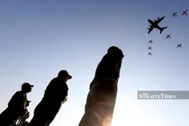 B-52 Mỹ bay qua biển Đông để tới Malaysia dự LIMA 2019