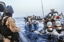 Hàn Quốc góp mặt ở eo Hormuz, căng thẳng ngày càng leo thang