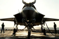 Không mua được máy bay nhưng tên lửa cho F-35 đã trong tay TNK