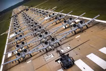 Không quân Mỹ và chiến thuật "voi đi bộ" đậm chất... khoe của