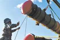 Mổ xẻ tên lửa giá rẻ nhiều điểm lạ Trung Quốc vừa phóng thử 