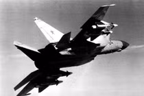 Đâu là huyền thoại chiến đấu cơ nhanh nhất thế giới ngoài tuổi 50?