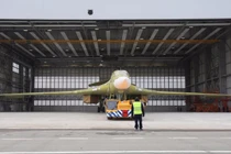 Thiên Nga Trắng Tu-160M2 đầu tiên của Nga ra lò, NATO “hết hồn”