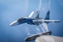 Cận cảnh Su-27 Nga bị tiêm kích Anh áp tải ở biên giới Estonia