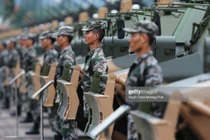  Quân đội Trung Quốc đồn trú ở Hong Kong từ bao giờ?