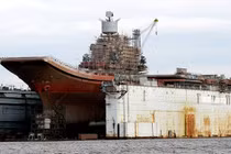 Tàu Đô đốc Kuznetsov hết cách, Nga tính chuyện đóng tàu sân bay mới