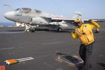 Máy bay chiến đấu 4 chỗ ngồi của Mỹ cuối cùng cũng được nghỉ hưu